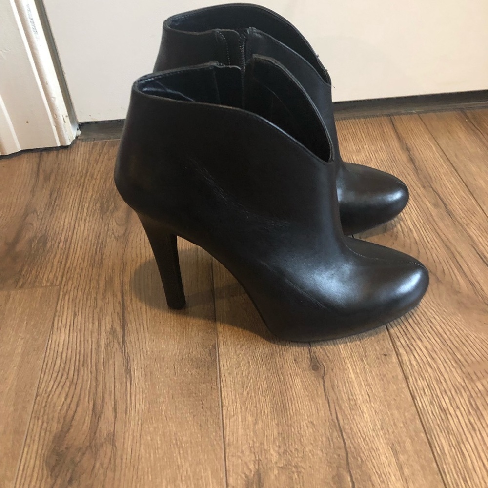Jessica Simpson Pumps - Picture 2 of 5
